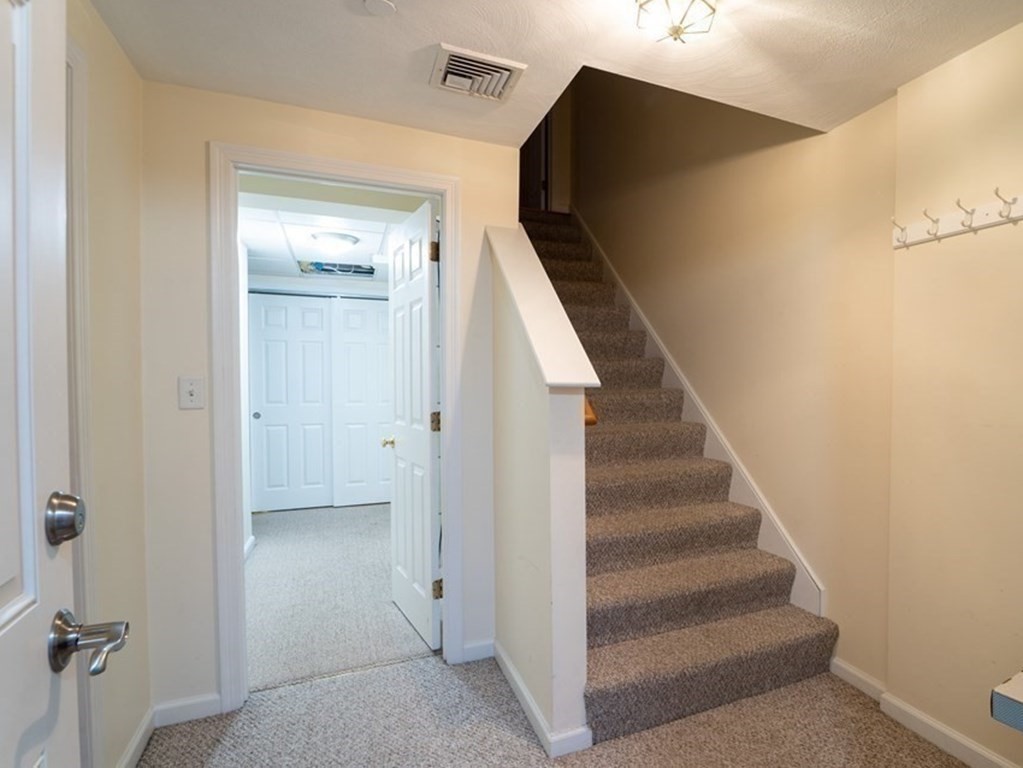 555 Main St # 15
