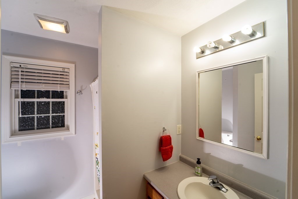 555 Main St # 15