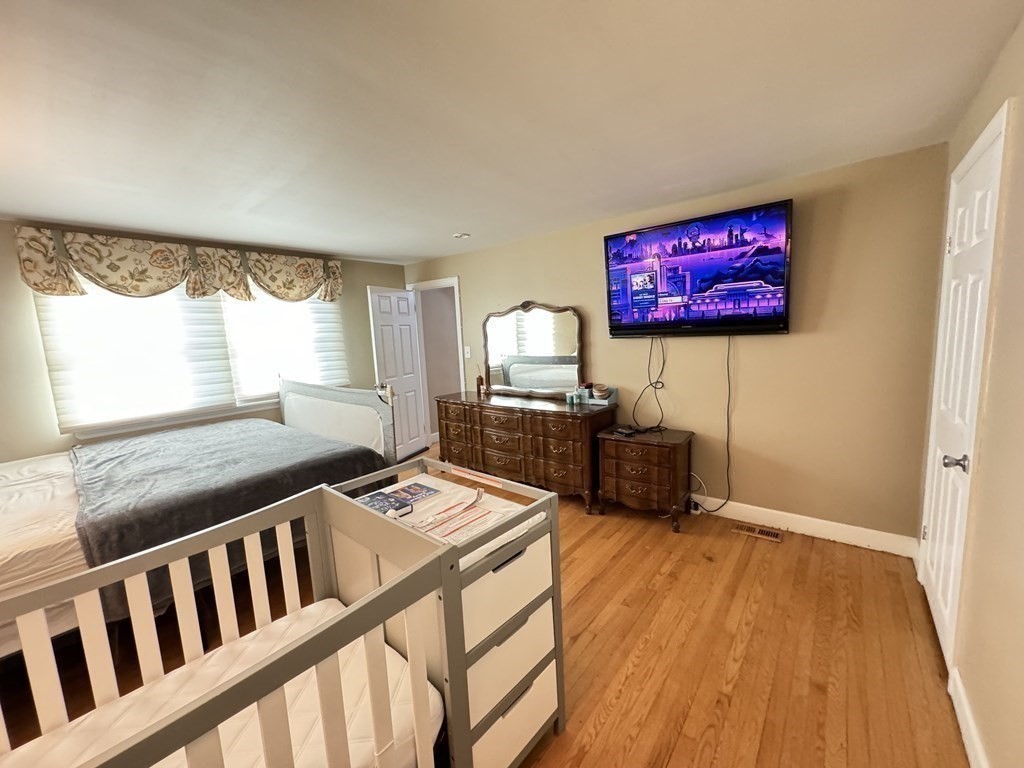 14 Fuller Rd