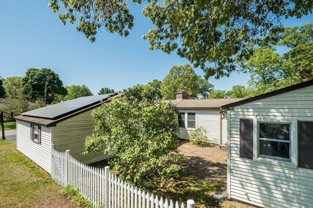 14 Fuller Rd