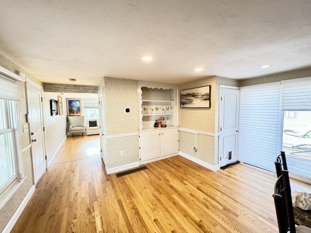 14 Fuller Rd