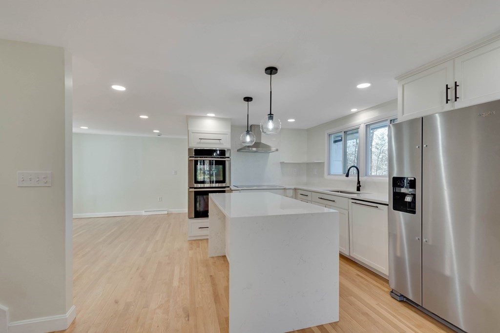 12 Mayfair St