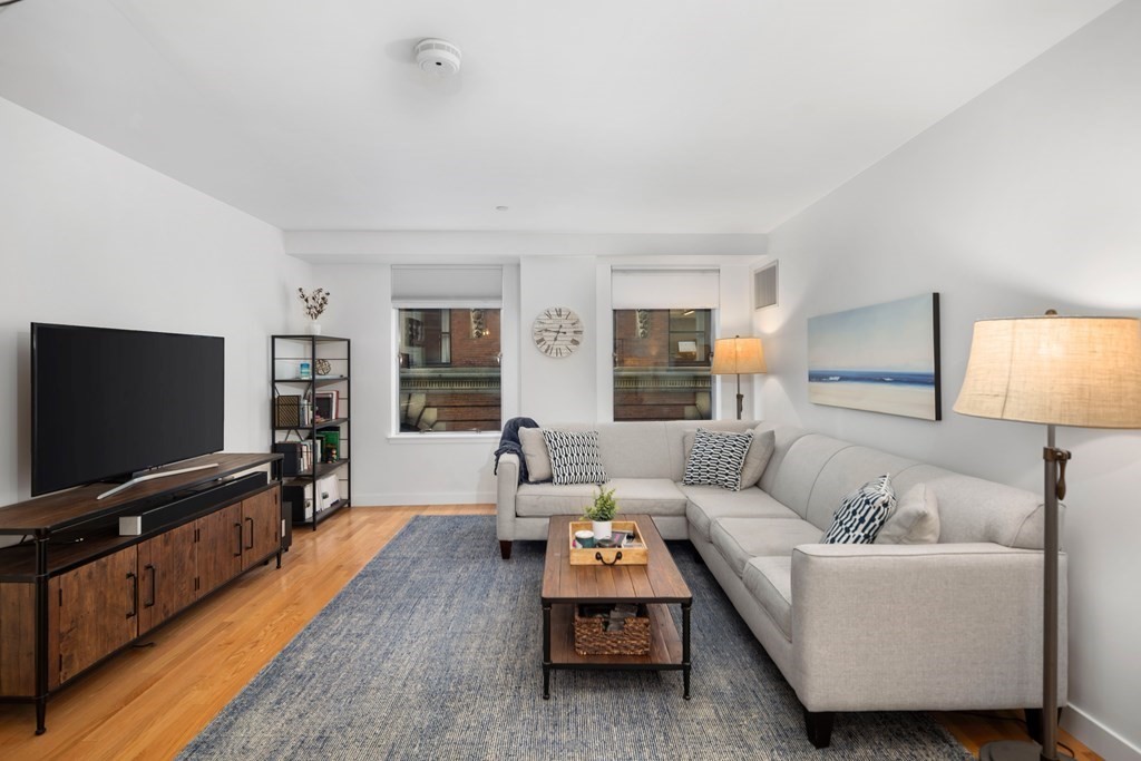 80 Broad St # 203