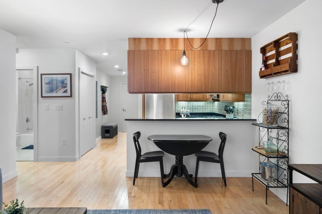 80 Broad St # 203