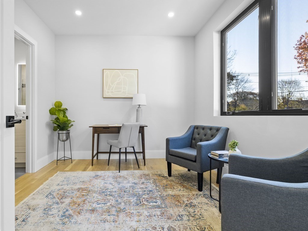 52 Aberdeen St # 1