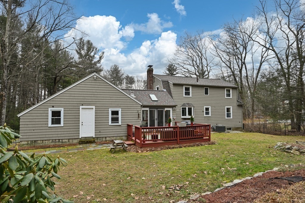 8 Bridle Rd