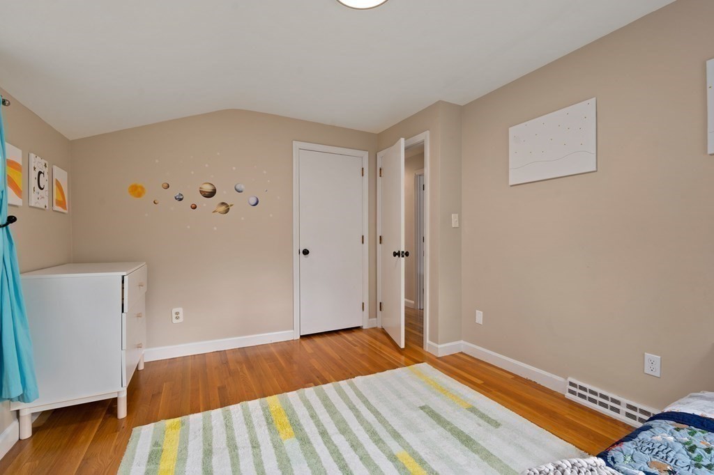 8 Bridle Rd
