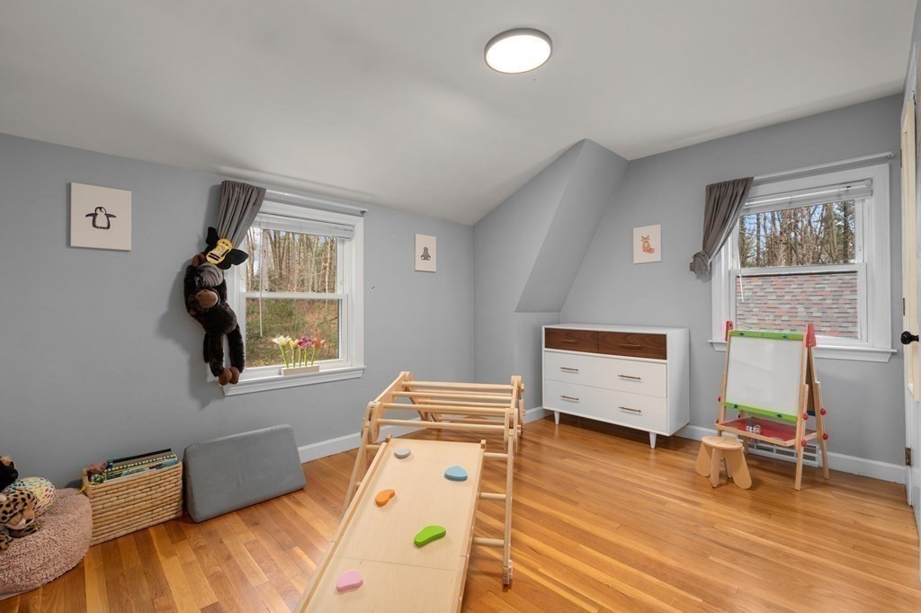 8 Bridle Rd