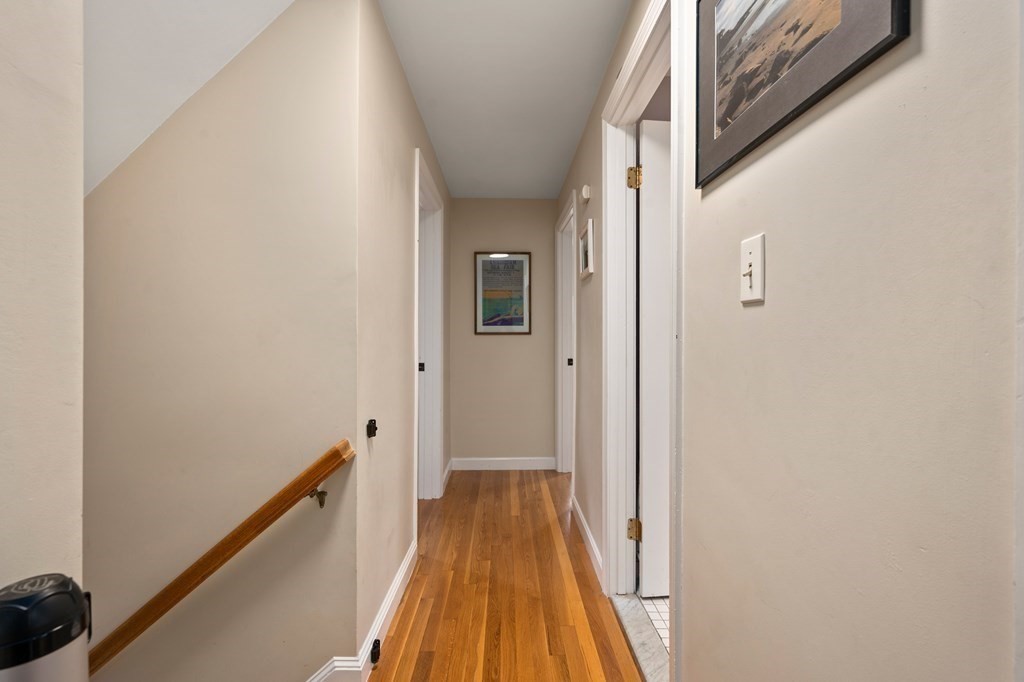 8 Bridle Rd