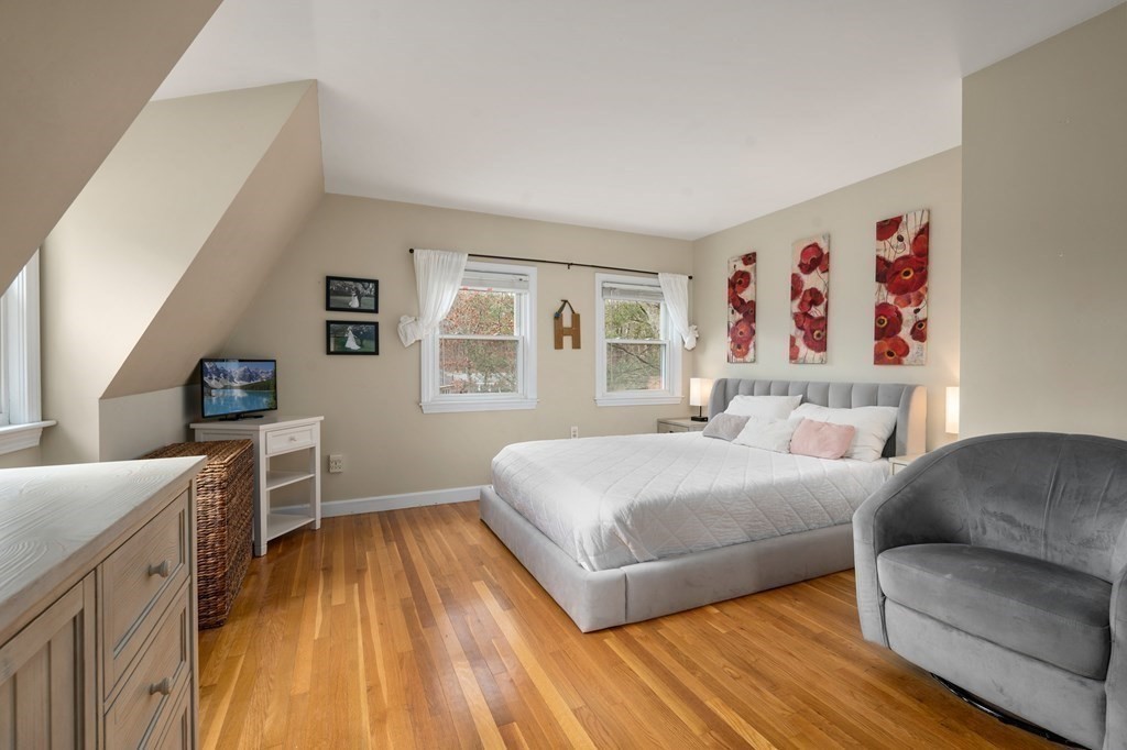 8 Bridle Rd