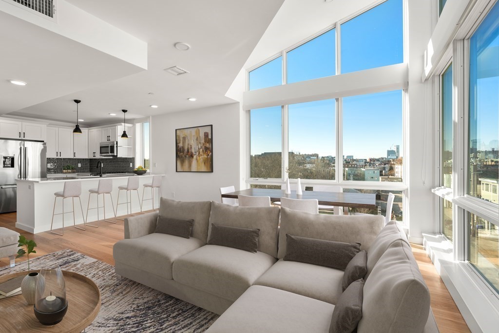175 Gove St # 2R