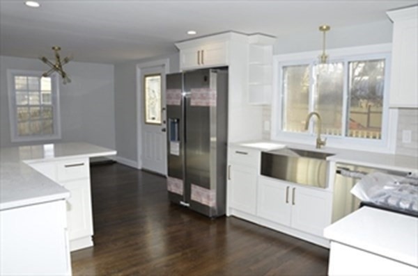 41 Welles Ave