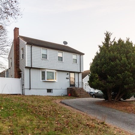 41 Welles Ave