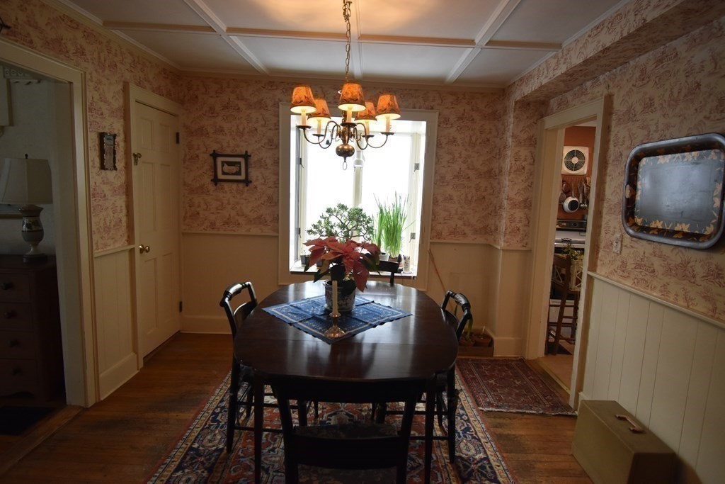 115 S Main St