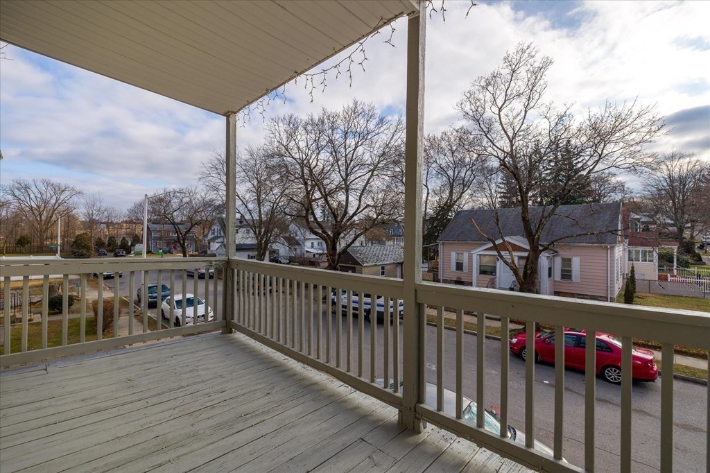 10 Lawnfair St