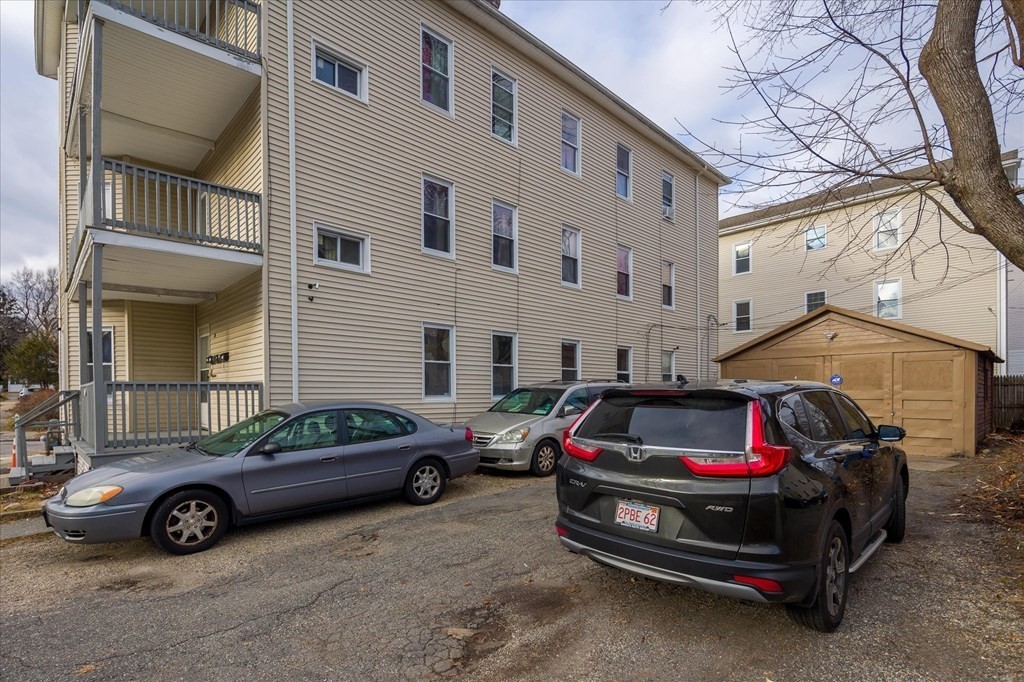 10 Lawnfair St