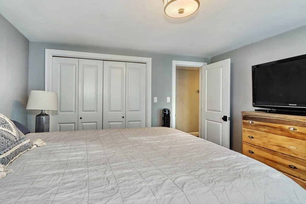 65 Brewster Rd