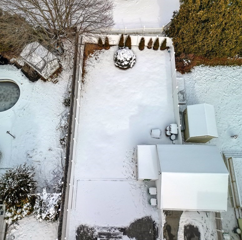 65 Brewster Rd
