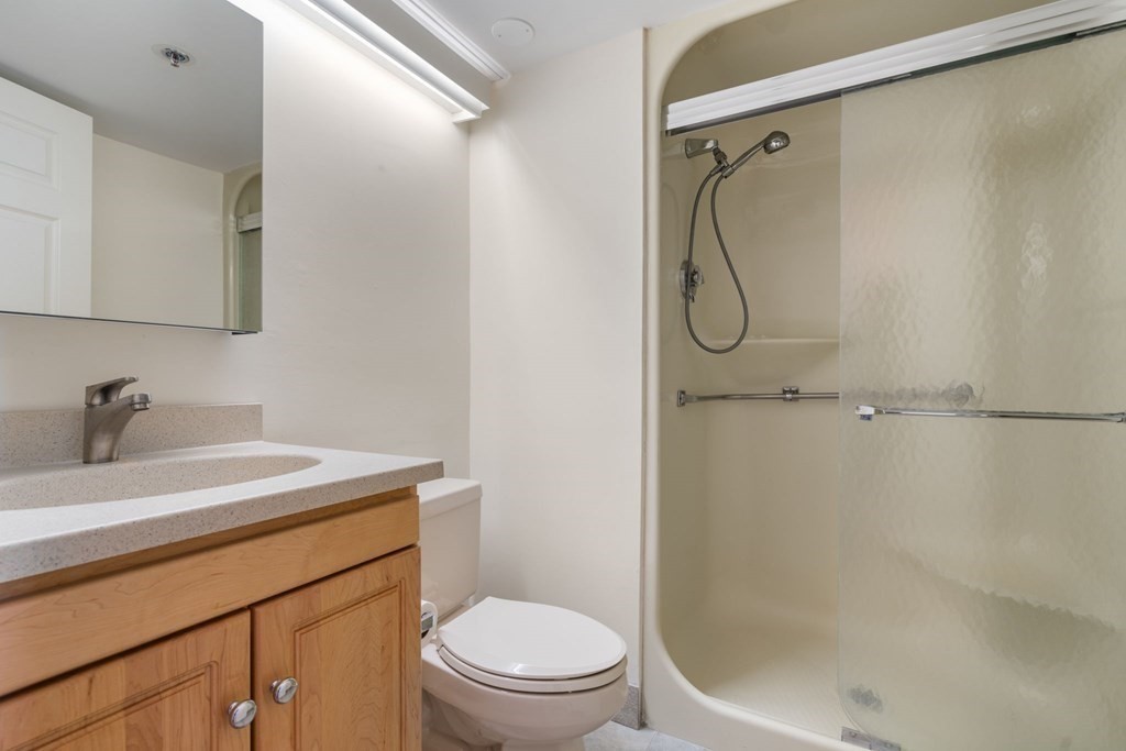 250 Hammond Pond Pkwy # 1406N