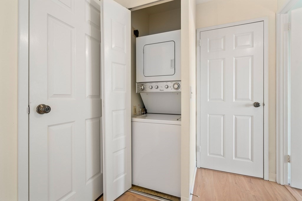 250 Hammond Pond Pkwy # 1406N