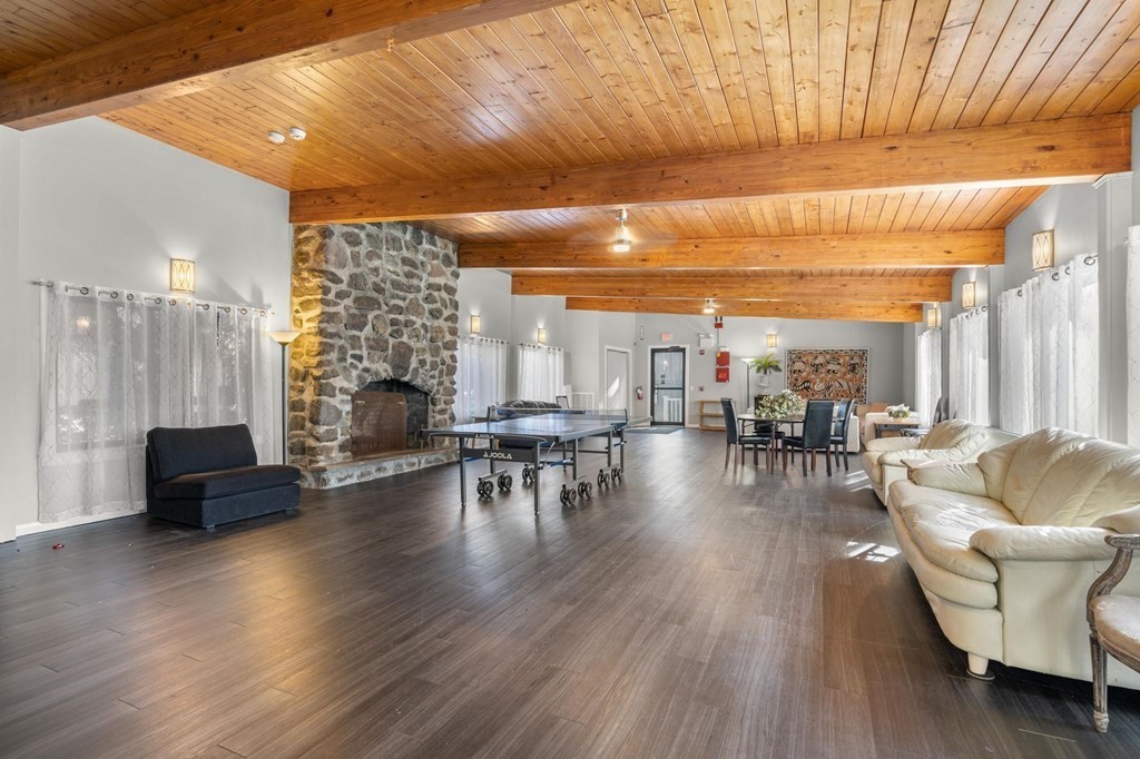 44 Broadlawn Park # 17A