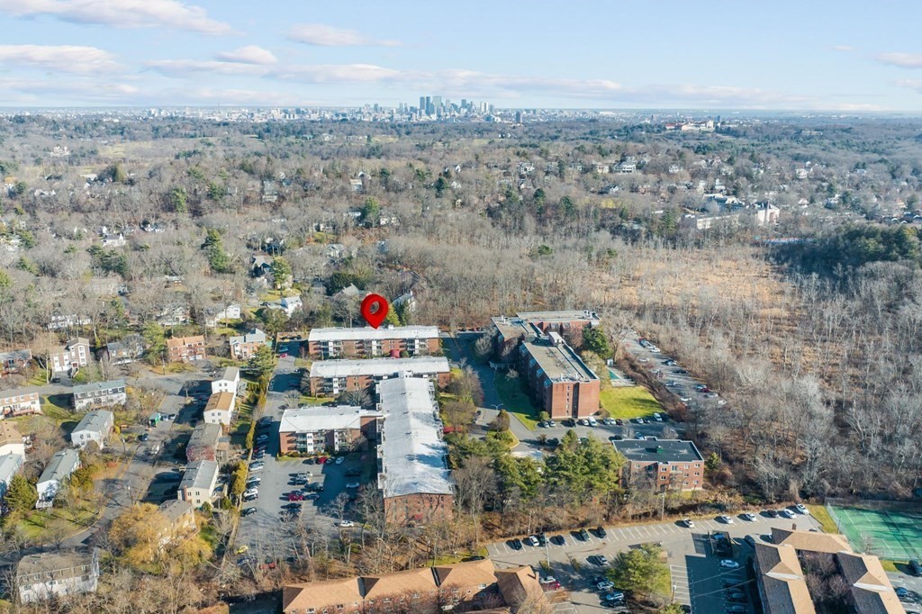 44 Broadlawn Park # 17A