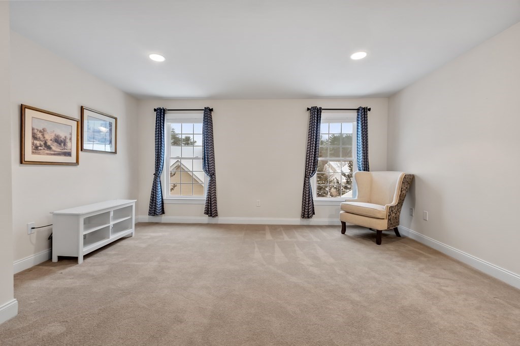 30 Pondside Dr # 30