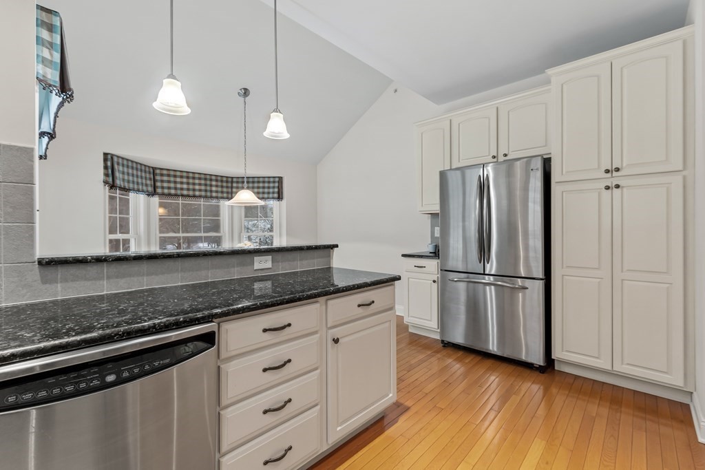 30 Pondside Dr # 30