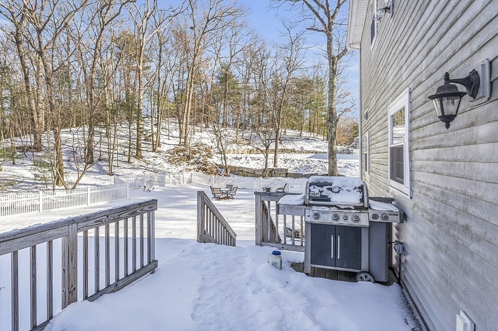 194 Leslie Rd