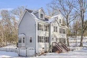 194 Leslie Rd