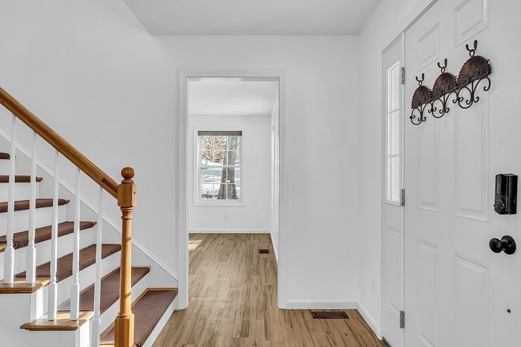 194 Leslie Rd