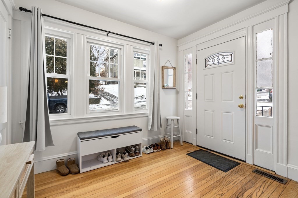 25-27 Bennington Street