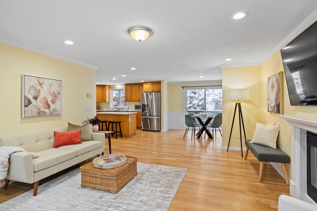 65 Joyce Ln