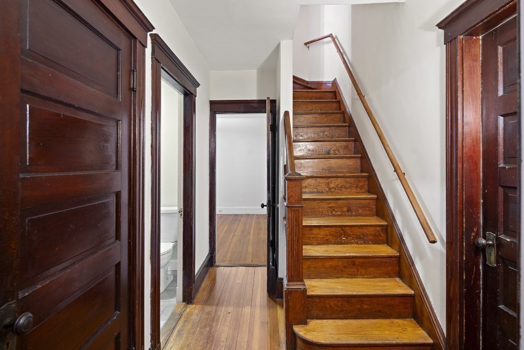127-129 Fresh Pond Pkwy