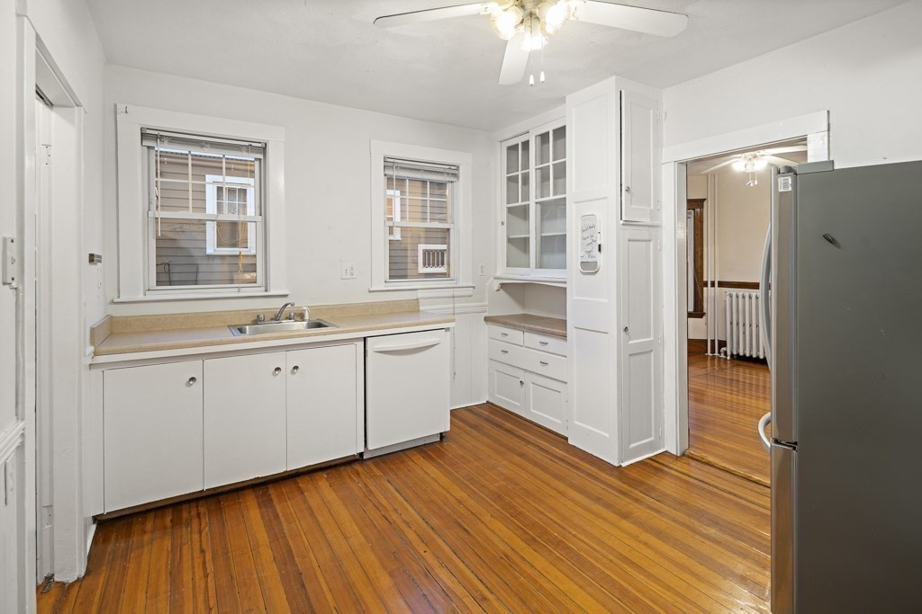 127-129 Fresh Pond Pkwy