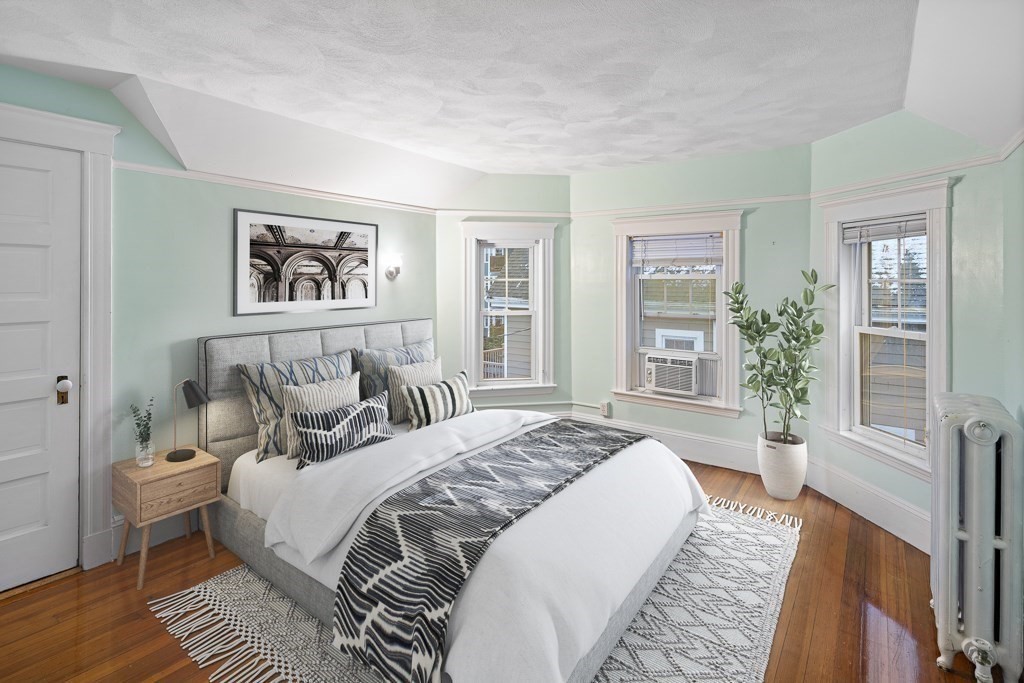 127-129 Fresh Pond Pkwy