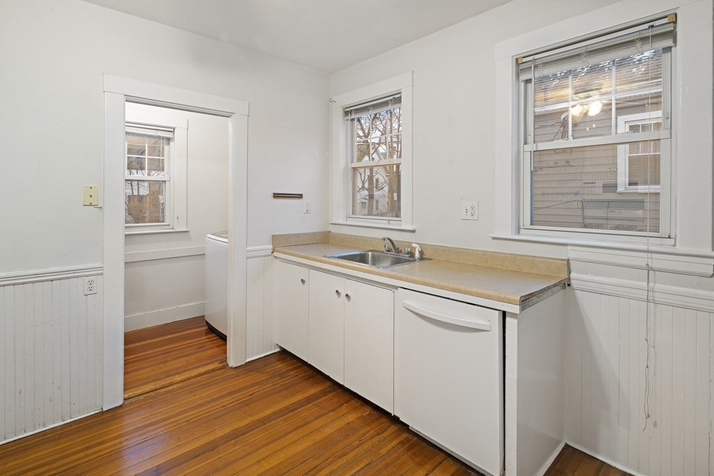 127-129 Fresh Pond Pkwy