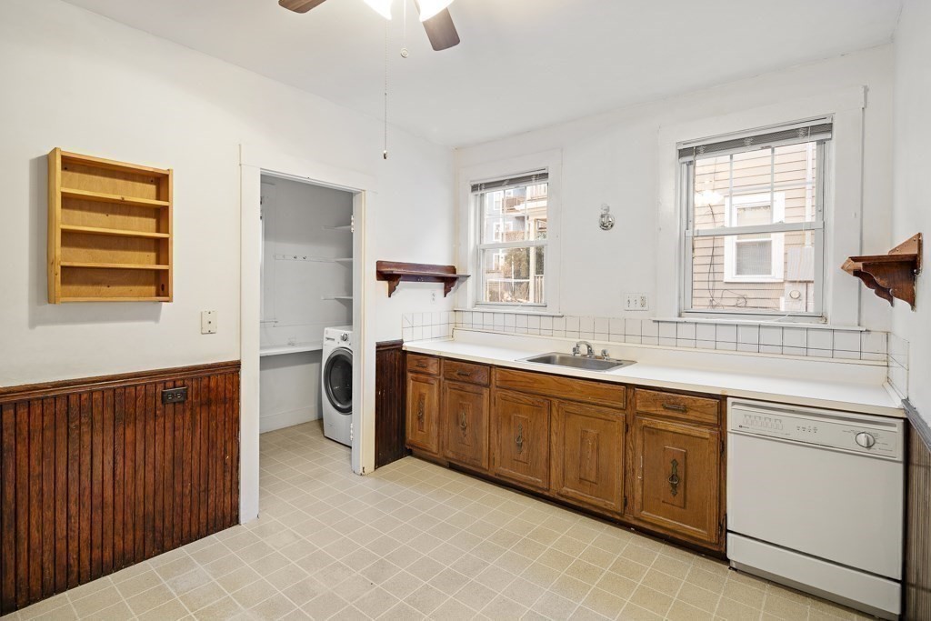 127-129 Fresh Pond Pkwy
