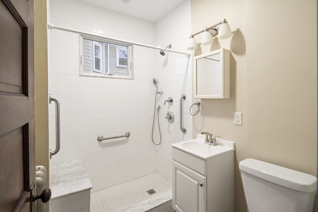127-129 Fresh Pond Pkwy