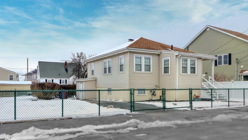 73 Gage Ave