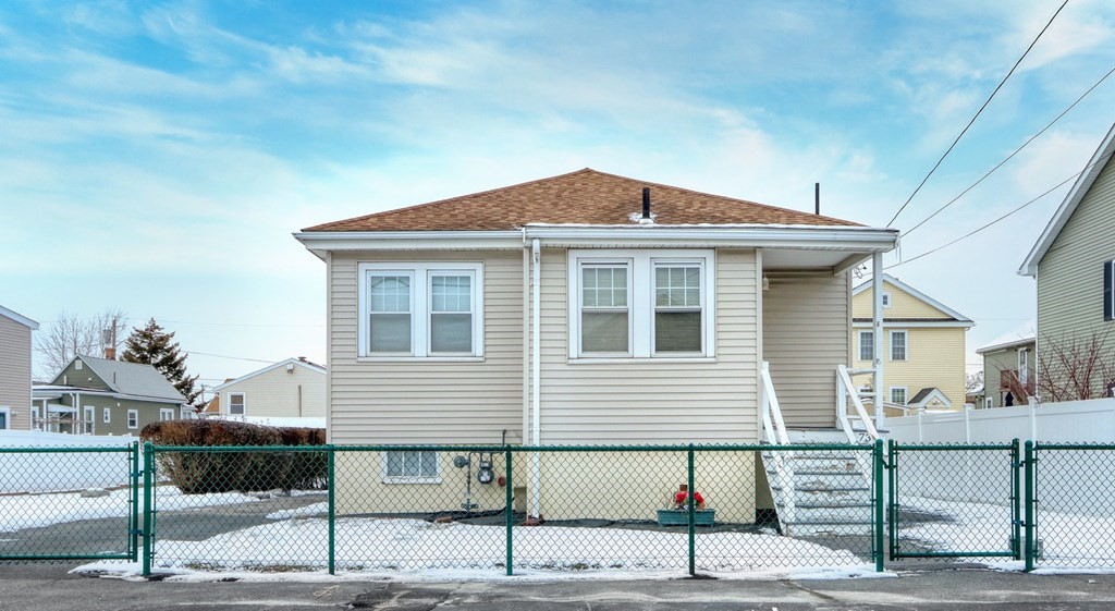 73 Gage Ave