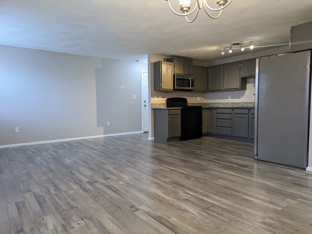 33-A Jackson St # 202