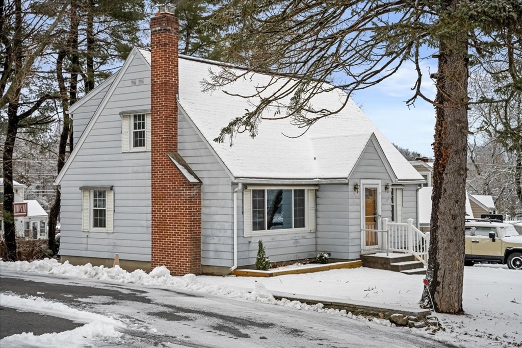 2 Fairlawn St