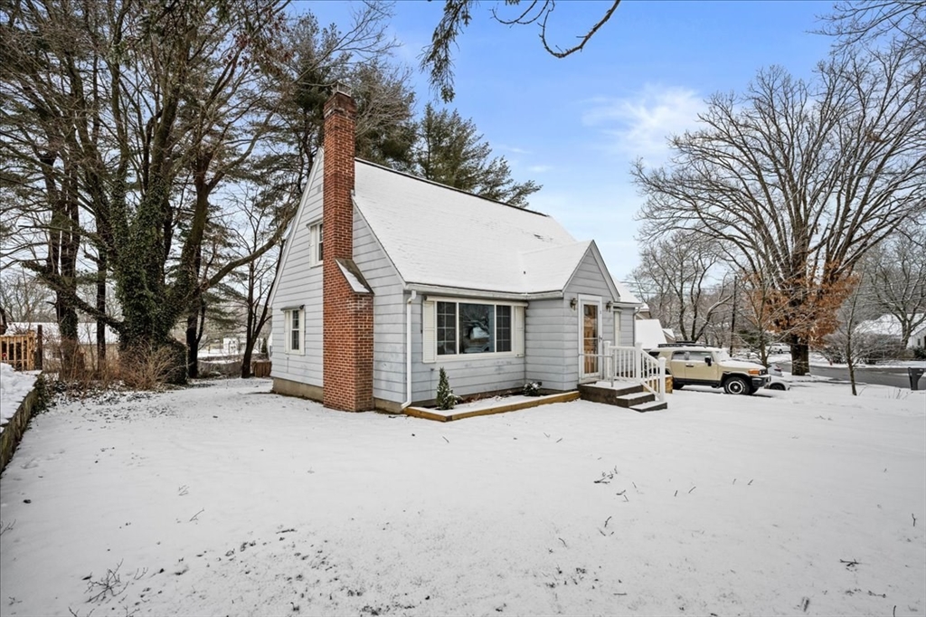 2 Fairlawn St