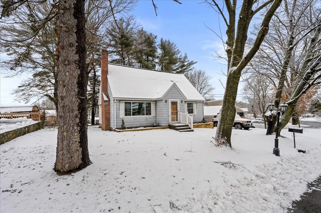 2 Fairlawn St