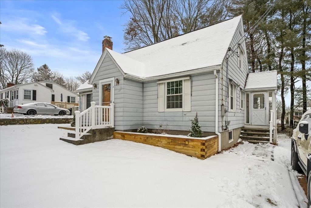 2 Fairlawn St