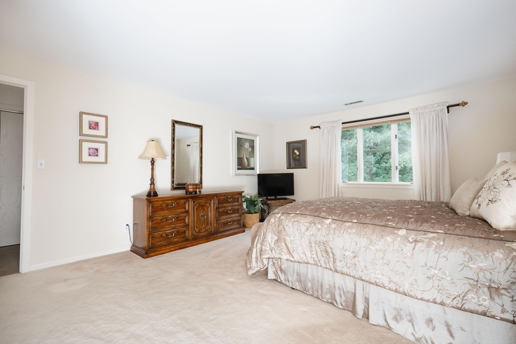 34 Edward Dr # 34