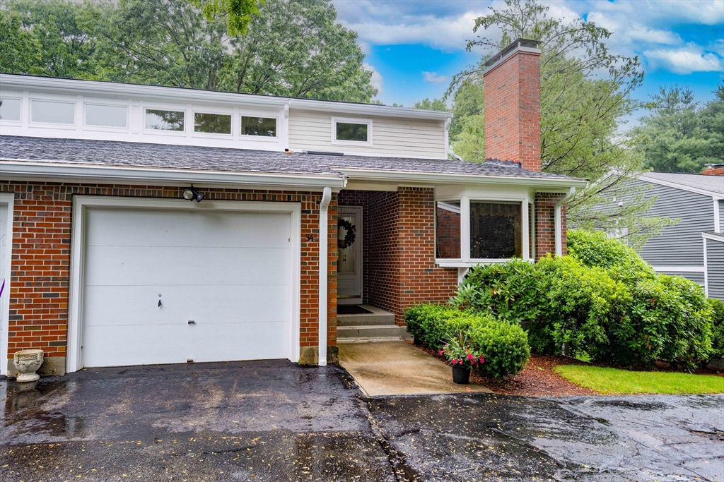34 Edward Dr # 34