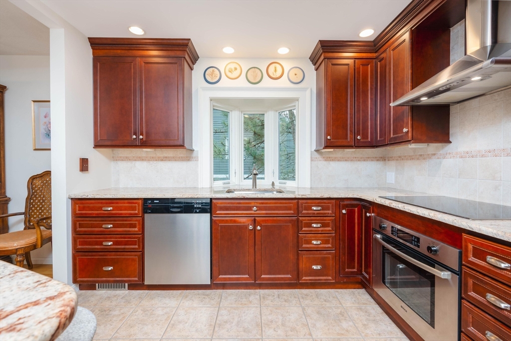 34 Edward Dr # 34