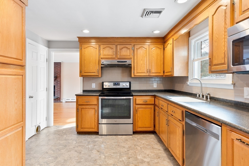 274 W Hill Rd